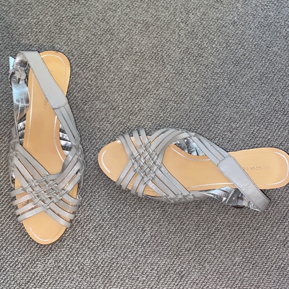Banana Republic gray woven leather Sandal sz 8